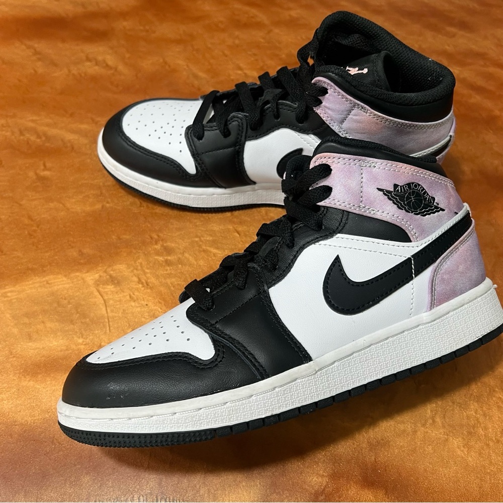 Jordan Retro 1 Zen Master Black Pink purple haze tie dye Sneakers size 5.5